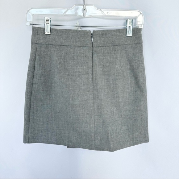 Babaton Grey Asymmetrical Mini Skirt Size 0 NWT Film Worn - Picture 8 of 9